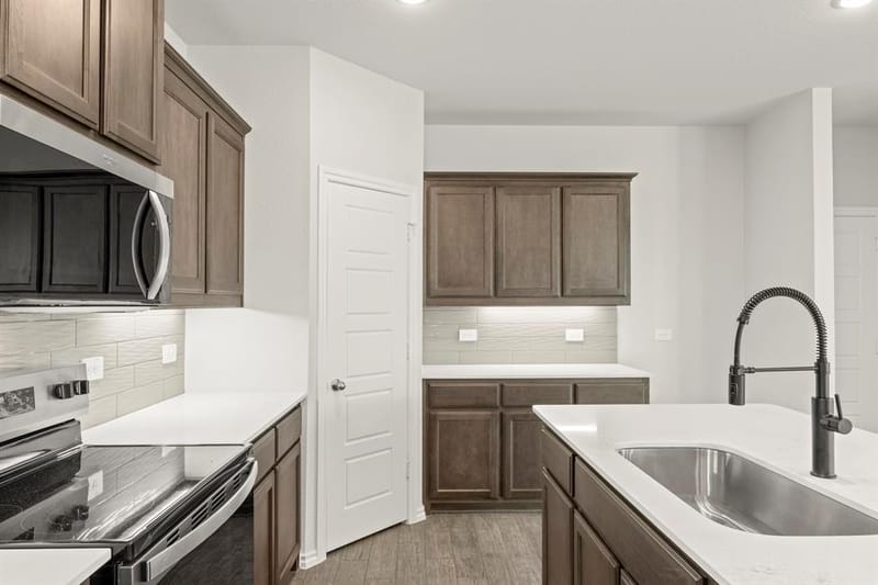1700 Edgeway Drive, Aubrey TX 76227 - Photo 6