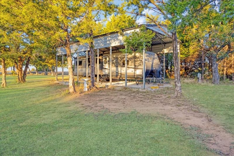 1375 County Road 176, Whitesboro TX 76273 - Photo 27