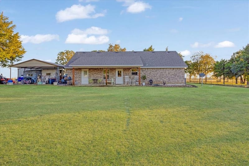 1375 County Road 176, Whitesboro TX 76273 - Photo 26