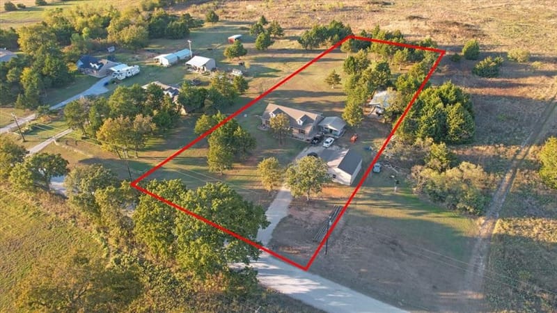 1375 County Road 176, Whitesboro TX 76273 - Photo 30