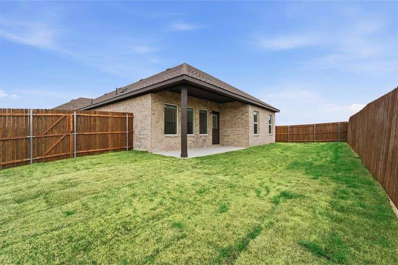 232 Triple Crown Road, Waxahachie TX 75165 - Photo 4