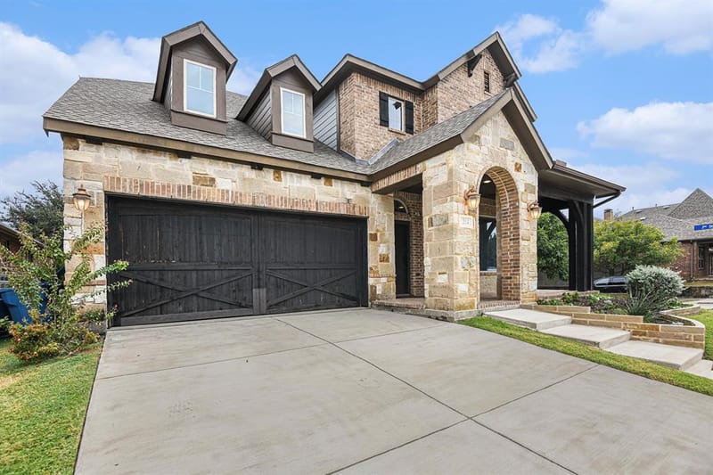 204 Lilypad Bend, Argyle TX 76226