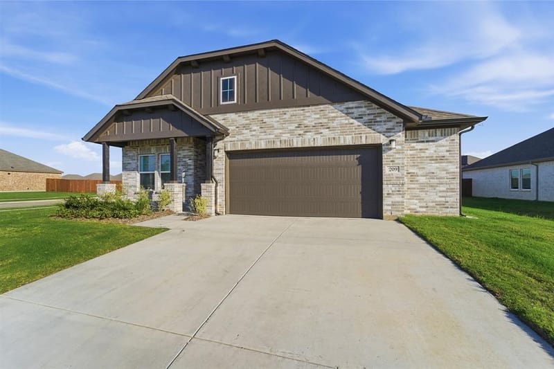 209 Charismatic Road, Waxahachie TX 75165 - Photo 3