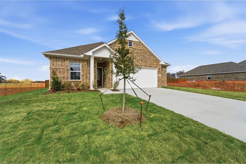 225 Charismatic Road, Waxahachie TX 75165 - Photo 2