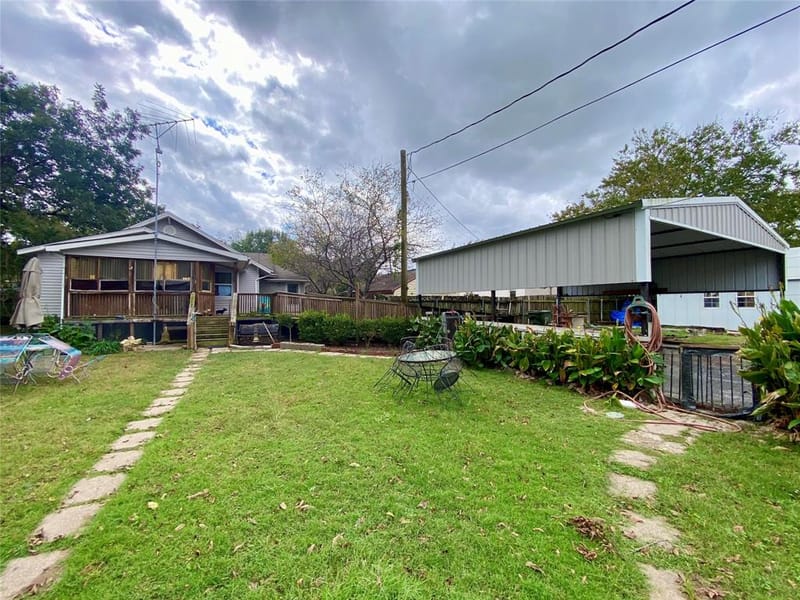 407 E Main Street, Whitesboro TX 76273 - Photo 15