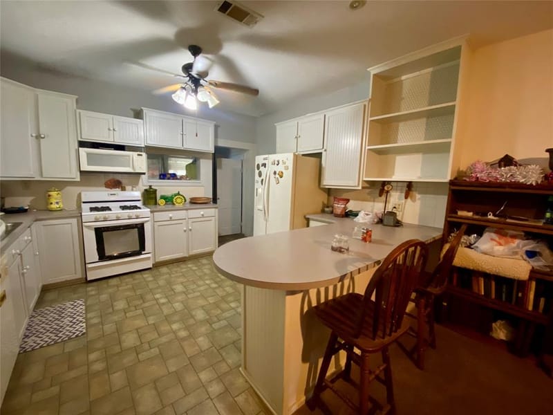 407 E Main Street, Whitesboro TX 76273 - Photo 8