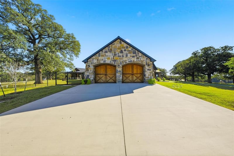 179 Private Road 4590, Boyd TX 76023 - Photo 4