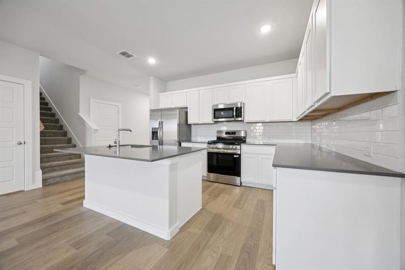 7624 Kingfisher Road, Aubrey TX 76227 - Photo 6