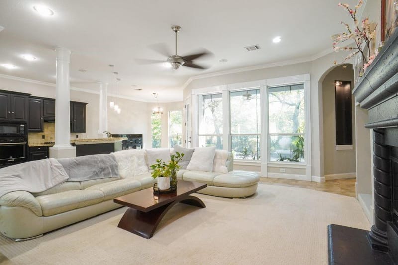 5968 Riverbend Place, Fort Worth TX 76112 - Photo 8
