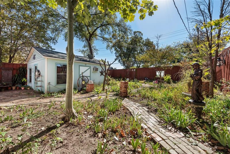 3022 Aster Street, Dallas TX 75211 - Photo 31