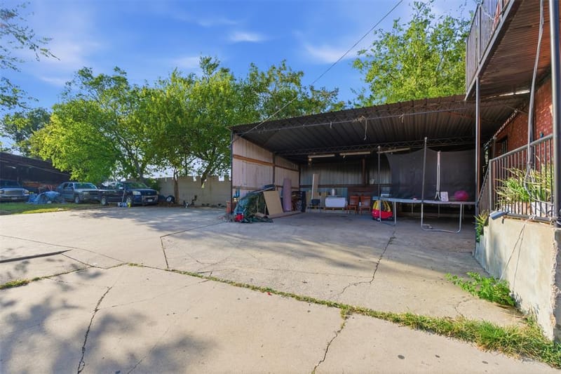 4611 Sylvester Street, Dallas TX 75219 - Photo 24