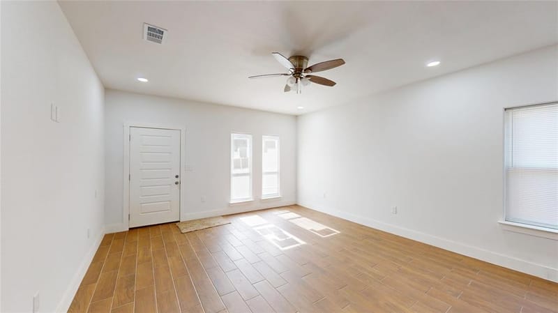 1615 Poplar Street, Dallas TX 75215 - Photo 5