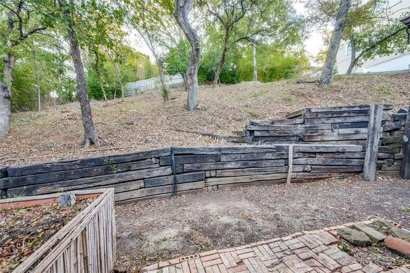 1805 Old Oak Drive, Arlington TX 76012 - Photo 24