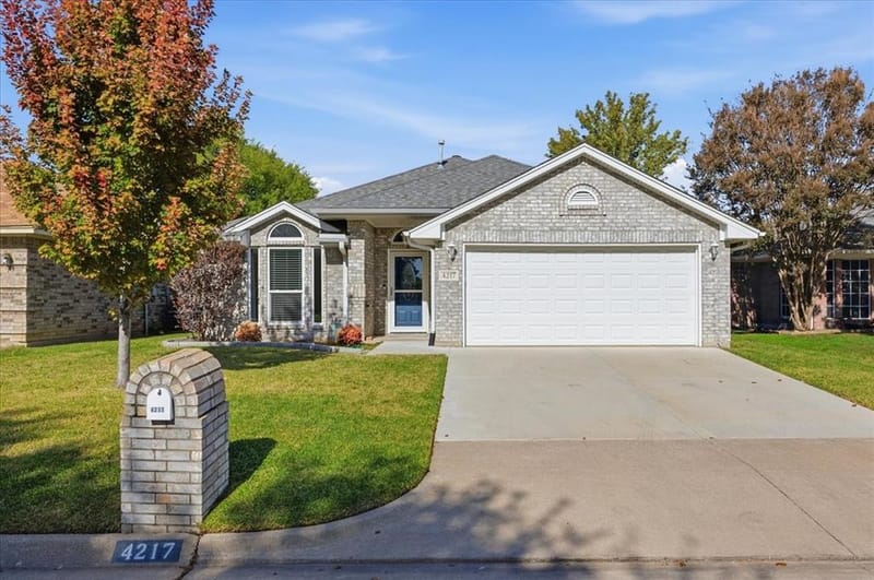 4217 Judith Way, Haltom City TX 76137 - Photo 2