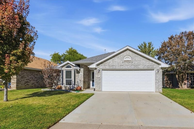 4217 Judith Way, Haltom City TX 76137 - Photo 36