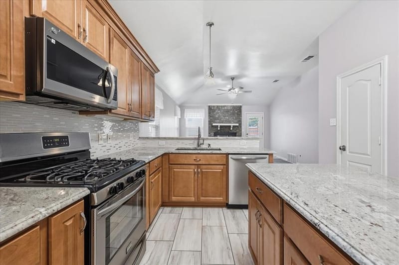 4217 Judith Way, Haltom City TX 76137 - Photo 15