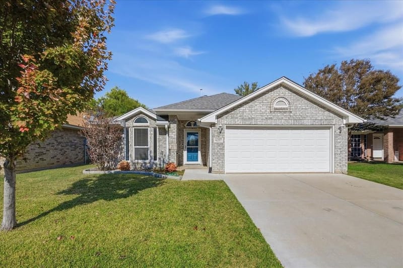 4217 Judith Way, Haltom City TX 76137 - Photo 4