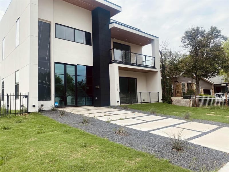 2422 S Ewing Avenue, Dallas TX 75216 - Photo 3