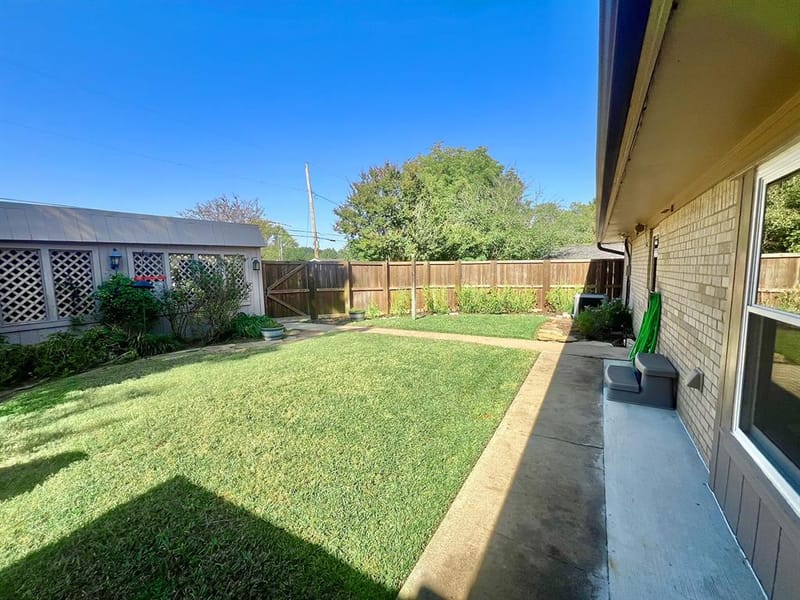 2626 Shoreline Drive, Sherman TX 75092 - Photo 13