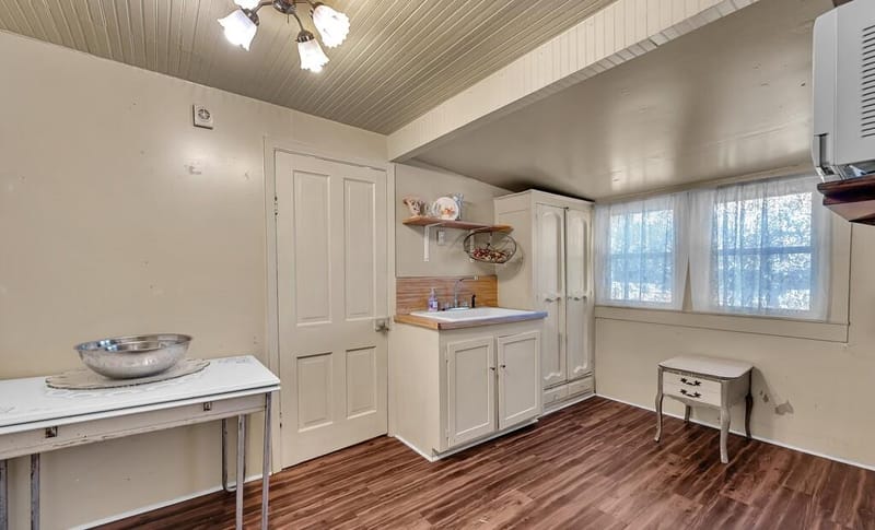 515 Hackberry Street, Clifton TX 76634 - Photo 17