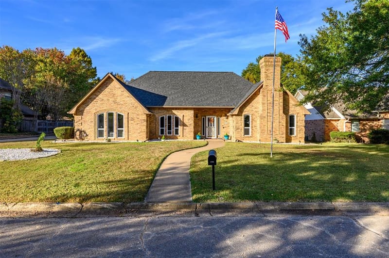 4115 Alpine Street, Paris TX 75462