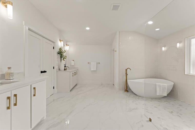 7210 Baxtershire Drive, Dallas TX 75230 - Photo 25