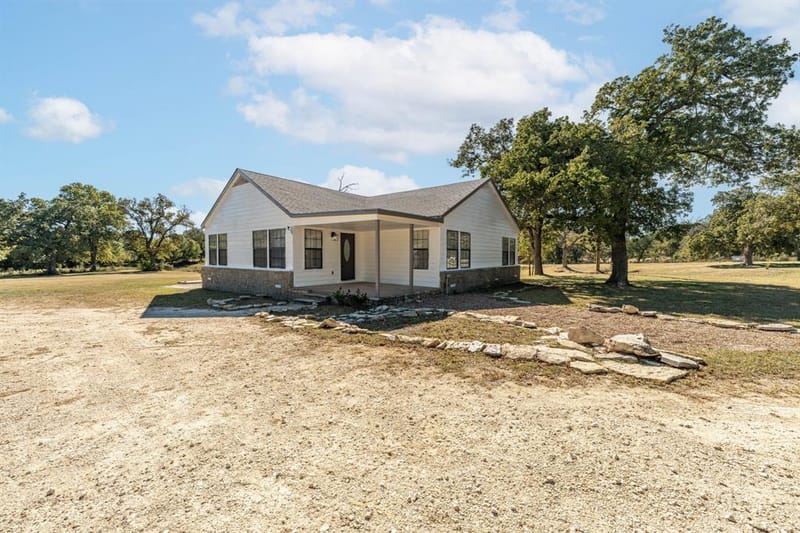 688 Private Road 1152, Stephenville TX 76401