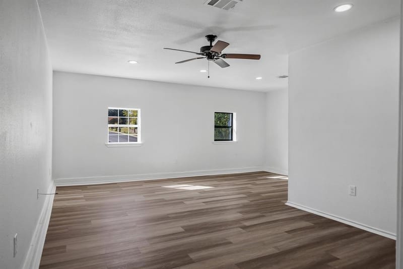 7002 Troy Glen Drive, Dallas TX 75241 - Photo 17