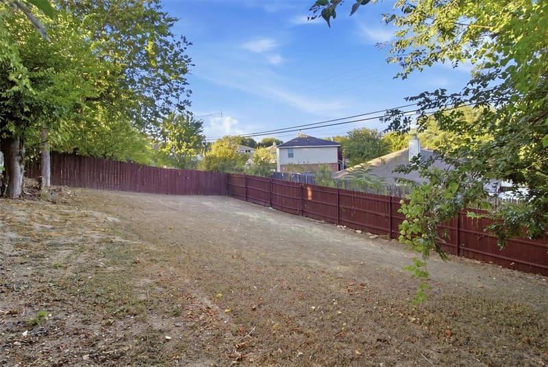 7002 Troy Glen Drive, Dallas TX 75241 - Photo 30