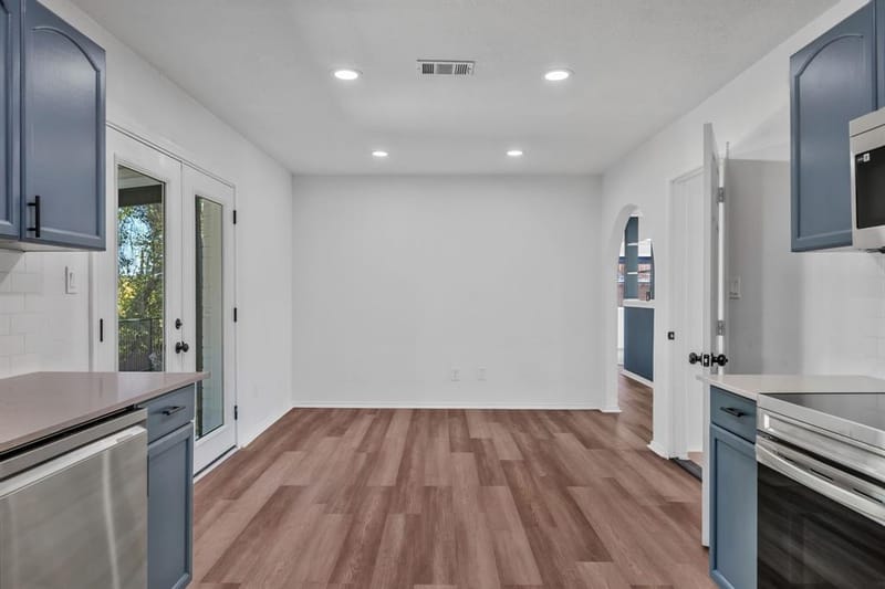7002 Troy Glen Drive, Dallas TX 75241 - Photo 14