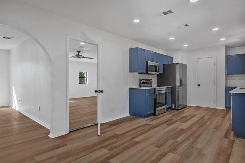 7002 Troy Glen Drive, Dallas TX 75241 - Photo 15