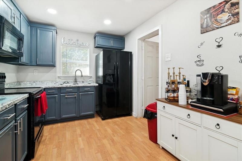 3207 Pine Street, Dallas TX 75215 - Photo 11