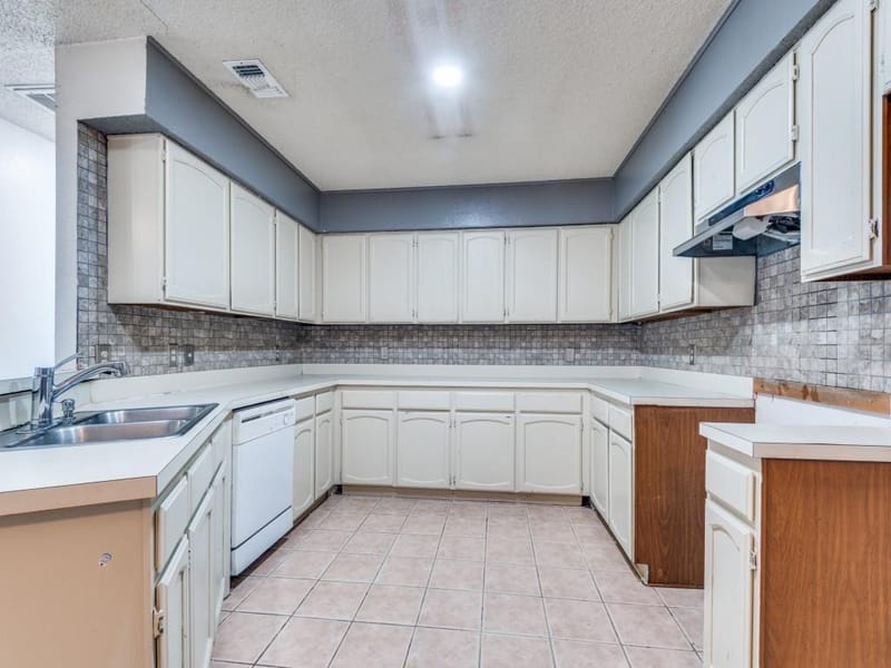 1228 English Street, Irving TX 75061 - Photo 7
