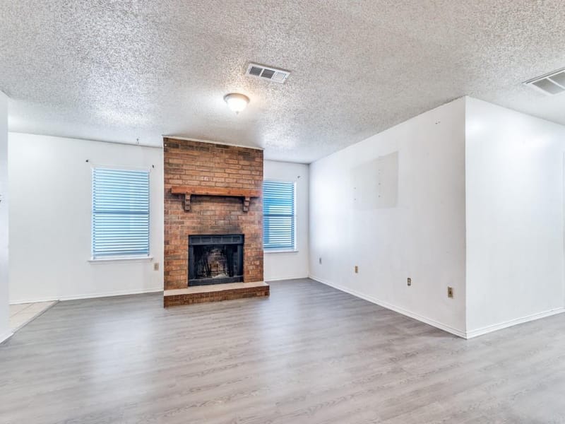 1228 English Street, Irving TX 75061 - Photo 3
