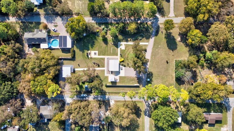 227 Newcastle Drive, Gordonville TX 76245 - Photo 7