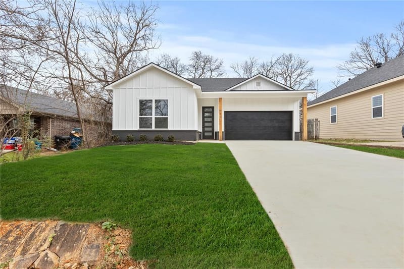 919 W Day Street, Denison TX 75020 - Photo 28