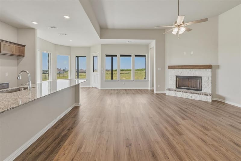 930 County Road 200, Valley View TX 76272 - Photo 6