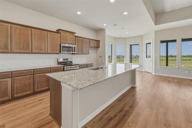 930 County Road 200, Valley View TX 76272 - Photo 9
