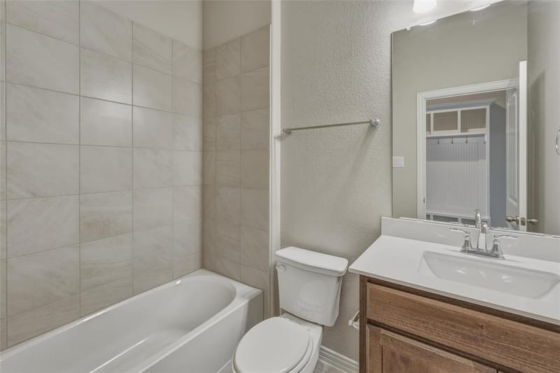 930 County Road 200, Valley View TX 76272 - Photo 18