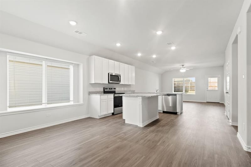 9957 Dynamics Drive, Fort Worth TX 76131 - Photo 5