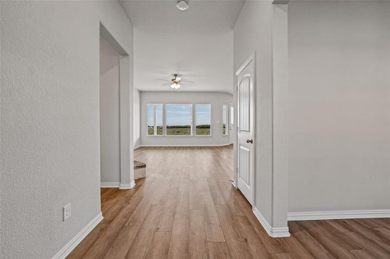 900 County Road 200, Valley View TX 76272 - Photo 6
