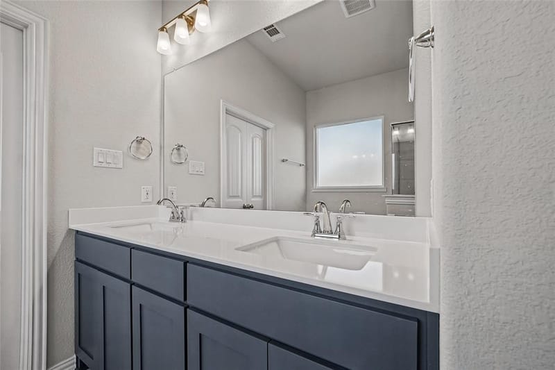 900 County Road 200, Valley View TX 76272 - Photo 14