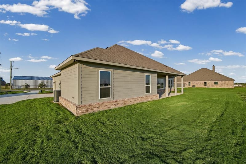 900 County Road 200, Valley View TX 76272 - Photo 35