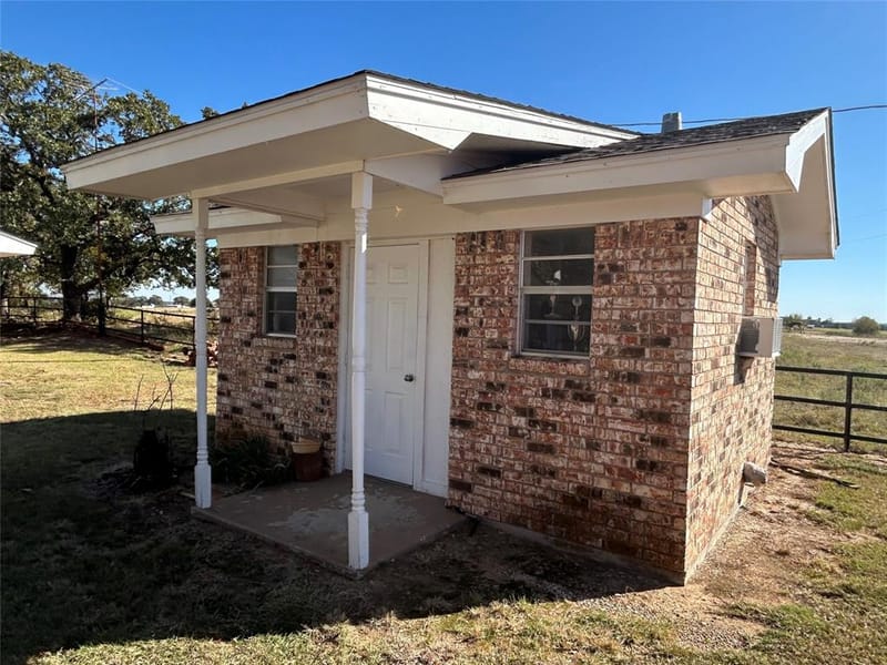 2012 Cuba Road, Bridgeport TX 76426 - Photo 6