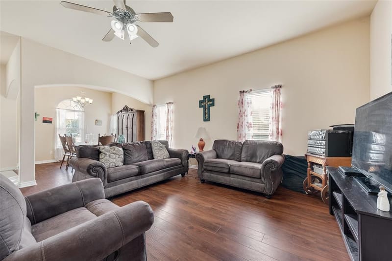 301 Quail Run Road, Red Oak TX 75154 - Photo 6