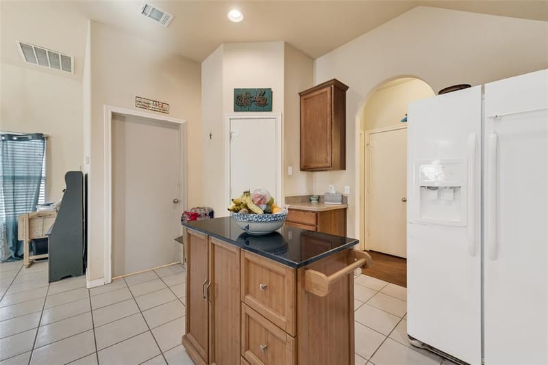 301 Quail Run Road, Red Oak TX 75154 - Photo 9