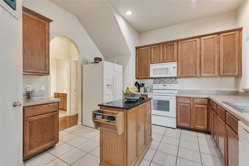 301 Quail Run Road, Red Oak TX 75154 - Photo 8