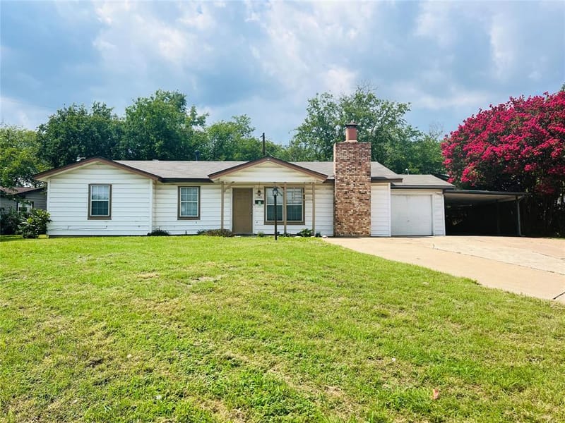 109 NE Cindy Lane, Burleson TX 76028