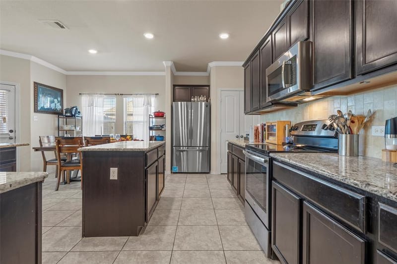 254 Woodhaven Trail, Waco TX 76657 - Photo 7