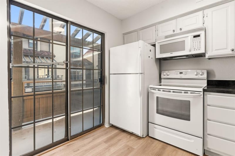 5757 E University Boulevard # 26D, Dallas TX 75206 - Photo 6